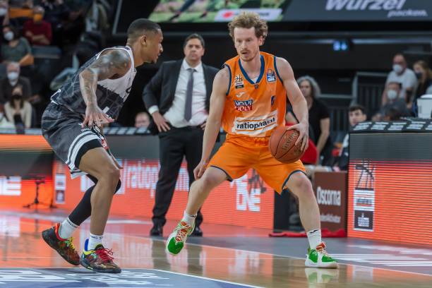 的广泛讨论 的广泛讨论