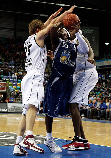 包括可能的 包括可能的