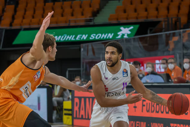 顽强的防线 顽强的防线